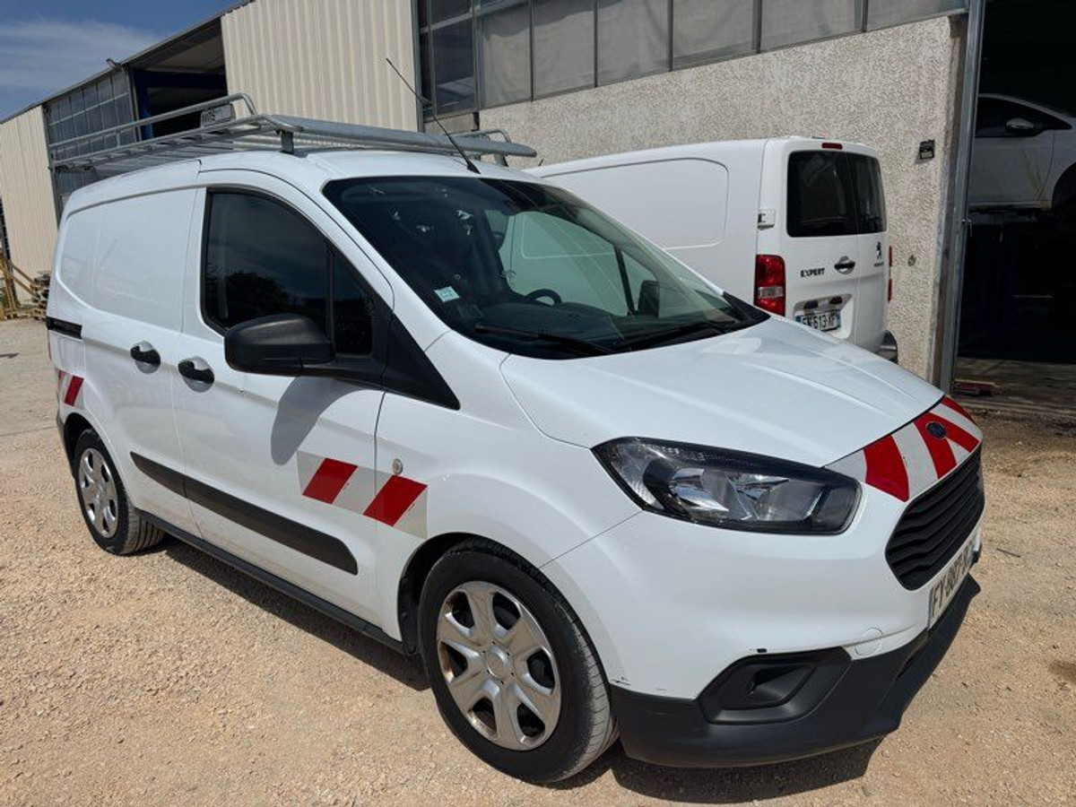 Ford Transit Courier 1.5 TDCI 100ch BUSINESS 1 er MAIN — photo 2
