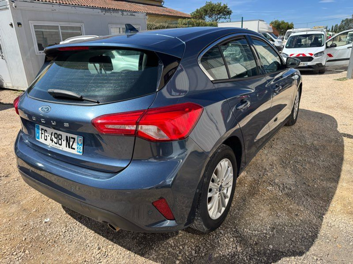 Ford Focus 1.0 EcoBoost 125 ch Titanium automatique — photo 2